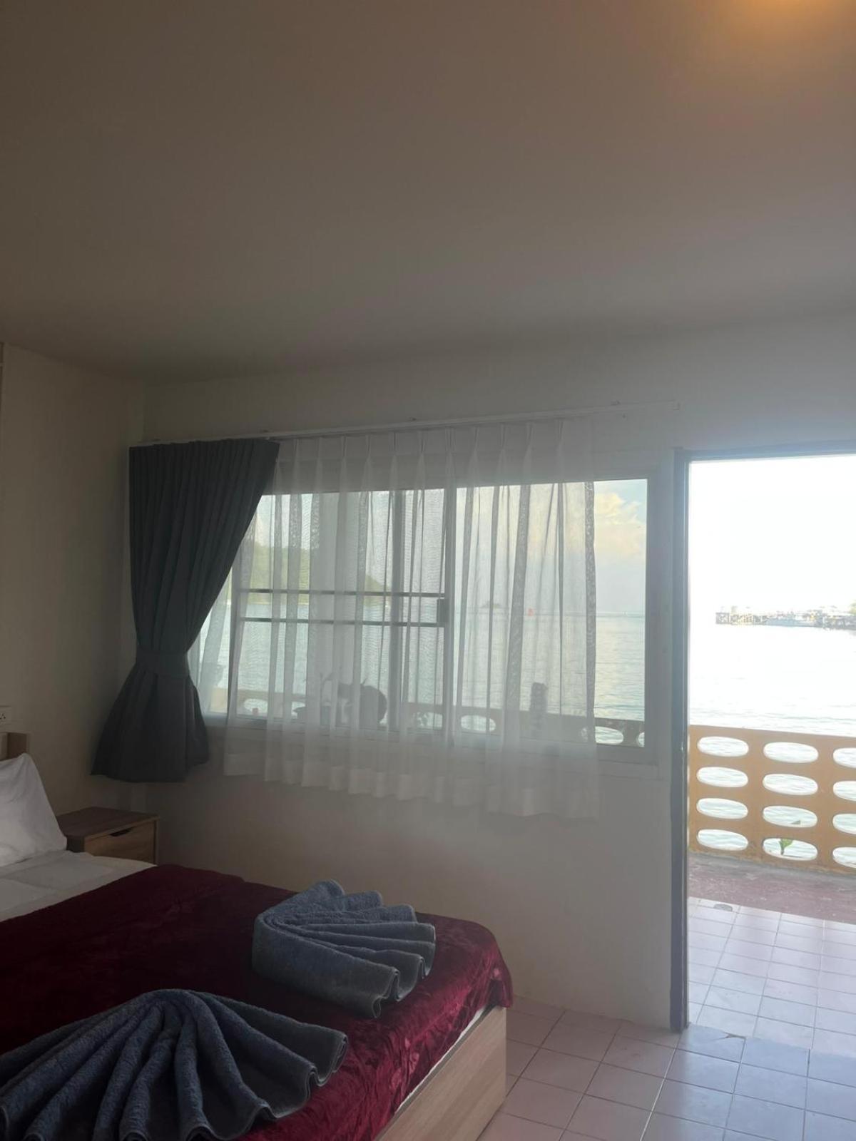 Water'S Edge Resort , Cape Panwa Екстер'єр фото