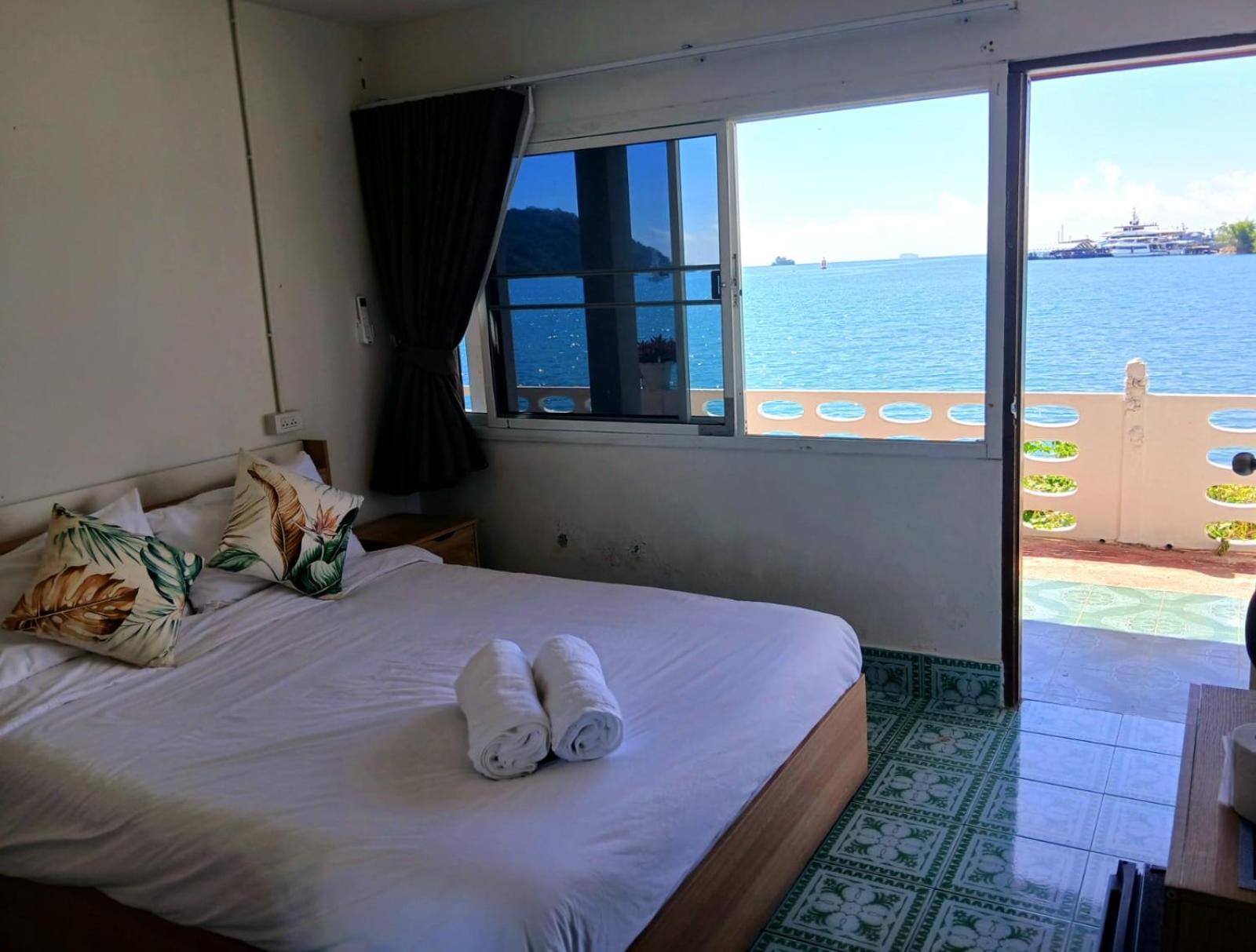 Water'S Edge Resort , Cape Panwa Екстер'єр фото